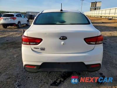 Zdjęcie 6 z 12 samochodu: 2019 KIA RIO LX VIN:3KPA24ABXKE231200 - miniatura
