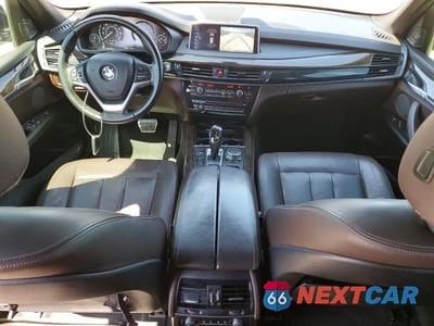 Zdjęcie 8 z 12 samochodu: 2017 BMW X5 SDRIVE35I VIN:5UXKR2C37H0U22468 - miniatura