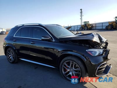 Czwarte zdjęcie samochodu z boku: 2023 MERCEDES-BENZ GLE 63 AMG 4MATIC VIN:4JGFB8KB1PA898741 - miniatura