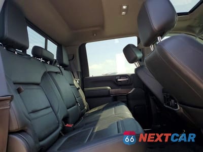 Zdjęcie 10 z 12 samochodu: 2020 GMC SIERRA K3500 DENALI VIN:1GT49WEY1LF202758 - miniatura