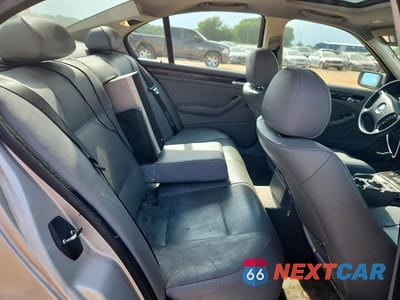 Zdjęcie 10 z 13 samochodu: 2002 BMW 325 I VIN:WBAEV33482KL76070 - miniatura