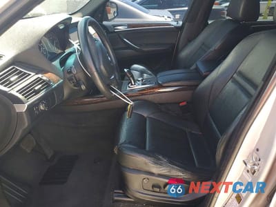 Zdjęcie 7 z 12 samochodu: 2007 BMW X5 4.8I VIN:5UXFE83547LZ39371 - miniatura