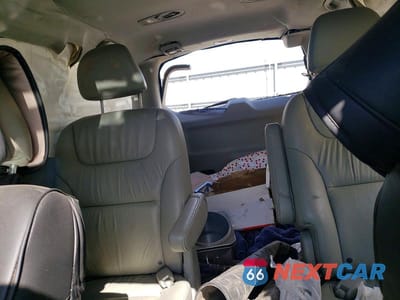 Zdjęcie 10 z 13 samochodu: 2005 HONDA ODYSSEY TOURING VIN:5FNRL38825B043239 - miniatura