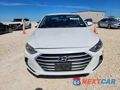 Piąte zdjęcie samochodu w środku: 2018 HYUNDAI ELANTRA SEL VIN:5NPD84LF0JH219434 - miniatura
