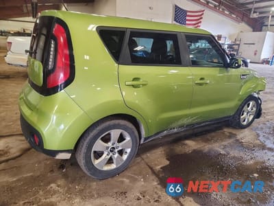 Trzecie zdjęcie samochodu z tyłu: 2017 KIA SOUL BASE VIN:KNDJN2A21H7882753 - miniatura
