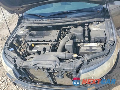 Zdjęcie 11 z 12 samochodu: 2011 KIA FORTE5 EX VIN:KNAFU5A2XB5408780 - miniatura