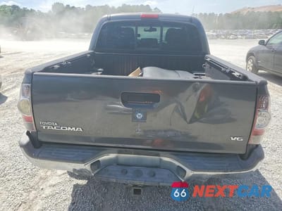 Zdjęcie 6 z 12 samochodu: 2013 TOYOTA TACOMA DOUBLE CAB VIN:5TFLU4EN3DX064026 - miniatura