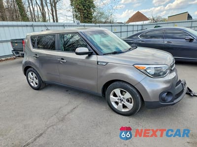Czwarte zdjęcie samochodu z boku: 2019 KIA SOUL BASE VIN:KNDJN2A25K7022846 - miniatura