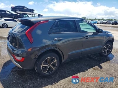 Trzecie zdjęcie samochodu z tyłu: 2026 KIA NIRO LX VIN:KNDCP3LE9T5329465 - miniatura