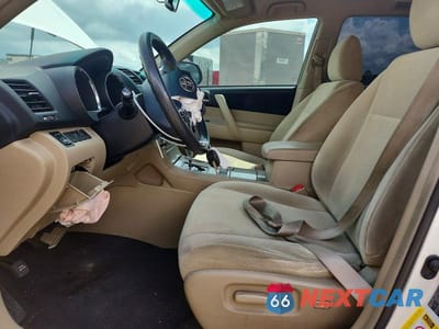 Zdjęcie 7 z 14 samochodu: 2011 TOYOTA HIGHLANDER BASE VIN:5TDZA3EH2BS015328 - miniatura