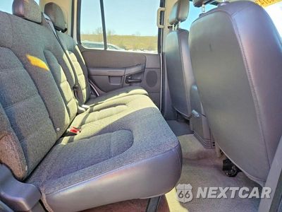 Zdjęcie 11 z 13 samochodu: 2004 FORD EXPLORER XLS VIN:1FMZU72K84ZB06843 - miniatura