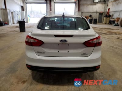 Zdjęcie 6 z 11 samochodu: 2013 FORD FOCUS SE VIN:1FADP3F2XDL231991 - miniatura