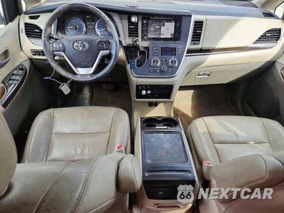 Zdjęcie 8 z 12 samochodu: 2017 TOYOTA SIENNA XLE PREMIUM 8-PASSENGER VIN:5TDYZ3DC0HS783246 - miniatura