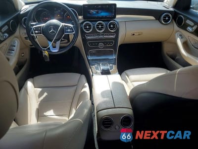 Zdjęcie 8 z 11 samochodu: 2019 MERCEDES-BENZ C 300 4MATIC VIN:55SWF8EB8KU299922 - miniatura