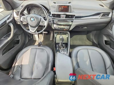 Zdjęcie 8 z 12 samochodu: 2016 BMW X1 XDRIVE28I VIN:WBXHT3C36GP880188 - miniatura