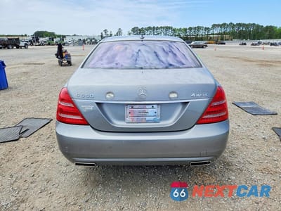 Zdjęcie 6 z 12 samochodu: 2011 MERCEDES-BENZ S 550 4MATIC VIN:WDDNG8GB0BA407942 - miniatura