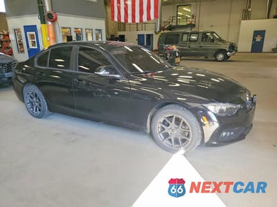 Czwarte zdjęcie samochodu z boku: 2017 BMW 320 I VIN:WBA8A9C54HK620231 - miniatura
