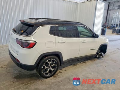 Trzecie zdjęcie samochodu z tyłu: 2025 JEEP COMPASS LIMITED VIN:3C4NJDCNXST619339 - miniatura