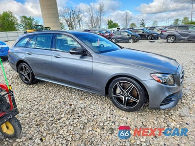 Czwarte zdjęcie samochodu z boku: 2019 MERCEDES-BENZ E 450 4MATIC VIN:WDDZH6JB2KA585489 - miniatura