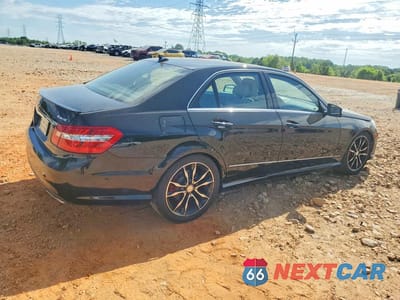 Trzecie zdjęcie samochodu z tyłu: 2011 MERCEDES-BENZ E 350 4MATIC VIN:WDDHF8HB5BA504598 - miniatura