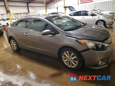 Czwarte zdjęcie samochodu z boku: 2014 KIA FORTE KOUP EX VIN:KNAFX6A89E5205451 - miniatura