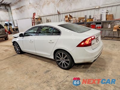 Drugie zdjęcie samochodu z przodu: 2017 VOLVO S60 PREMIER VIN:LYV402HK5HB129370 - miniatura