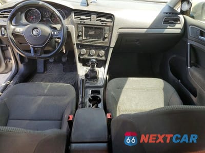 Zdjęcie 8 z 12 samochodu: 2018 VOLKSWAGEN GOLF S VIN:3VWB17AU9JM262692 - miniatura