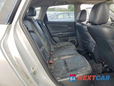 Zdjęcie 10 z 12 samochodu: 2004 MAZDA 3 HATCHBACK VIN:JM1BK343341113966 - miniatura