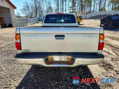 Zdjęcie 6 z 11 samochodu: 2004 TOYOTA TACOMA XTRACAB VIN:5TEWN72N24Z308595 - miniatura