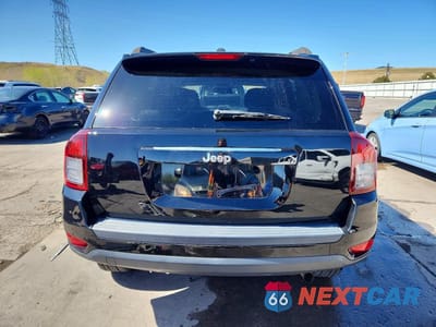 Zdjęcie 6 z 14 samochodu: 2014 JEEP COMPASS SPORT VIN:1C4NJCBA7ED695314 - miniatura