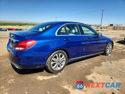 Trzecie zdjęcie samochodu z tyłu: 2018 MERCEDES-BENZ C 300 VIN:55SWF4JB6JU241062 - miniatura