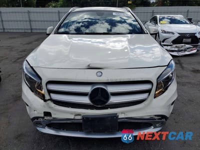 Piąte zdjęcie samochodu w środku: 2017 MERCEDES-BENZ GLA 250 4MATIC VIN:WDCTG4GB0HJ334990 - miniatura