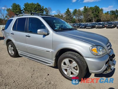 Czwarte zdjęcie samochodu z boku: 2005 MERCEDES-BENZ ML 500 VIN:4JGAB75E15A559596 - miniatura