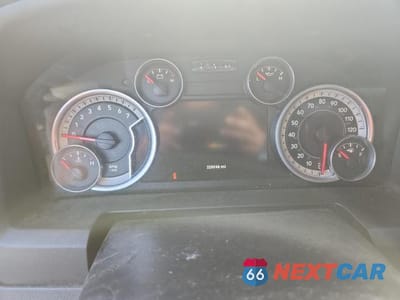 Zdjęcie 9 z 12 samochodu: 2014 RAM 1500 SLT VIN:1C6RR6LT3ES416682 - miniatura