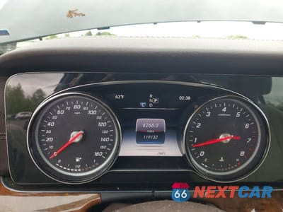Zdjęcie 9 z 12 samochodu: 2017 MERCEDES-BENZ E 300 4MATIC VIN:WDDZF4KBXHA226909 - miniatura