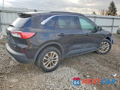 Trzecie zdjęcie samochodu z tyłu: 2021 FORD ESCAPE SE AWD 3C VIN:1FMCU9G60MUA22686 - miniatura