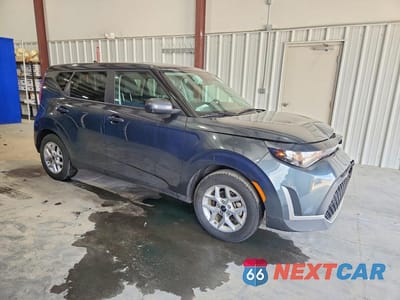 Czwarte zdjęcie samochodu z boku: 2025 KIA SOUL LX VIN:KNDJ23AU3S7260470 - miniatura
