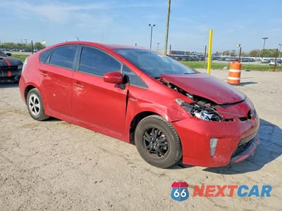 Czwarte zdjęcie samochodu z boku: 2015 TOYOTA PRIUS TWO VIN:JTDKN3DU7F0438726 - miniatura