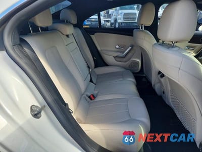 Zdjęcie 10 z 12 samochodu: 2021 MERCEDES-BENZ CLA 250 VIN:W1K5J4GB7MN198818 - miniatura