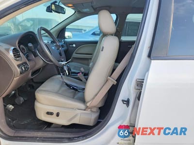 Zdjęcie 7 z 12 samochodu: 2008 FORD TAURUS X LIMITED VIN:1FMDK03W68GA10400 - miniatura