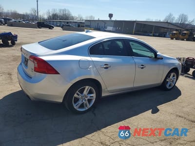 Trzecie zdjęcie samochodu z tyłu: 2015 VOLVO S60 PREMIER VIN:YV1612TK4F2334846 - miniatura
