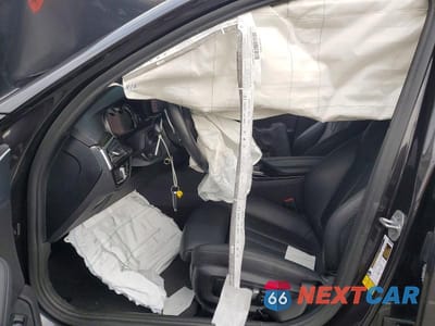 Zdjęcie 7 z 12 samochodu: 2019 BMW 530 I VIN:WBAJA5C54KWW29294 - miniatura