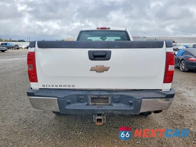 Zdjęcie 6 z 12 samochodu: 2008 CHEVROLET SILVERADO C2500 HEAVY DUTY VIN:1GCHC29KX8E175364 - miniatura