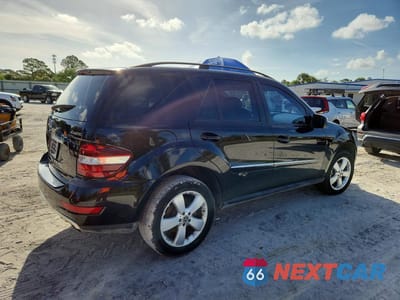 Trzecie zdjęcie samochodu z tyłu: 2009 MERCEDES-BENZ ML 350 VIN:4JGBB86E29A477066 - miniatura