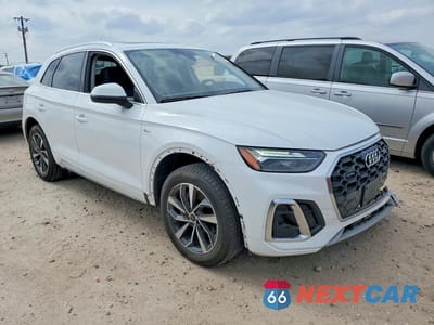 Czwarte zdjęcie samochodu z boku: 2024 AUDI Q5 PREMIUM 45 VIN:WA1GAAFY8R2146110 - miniatura