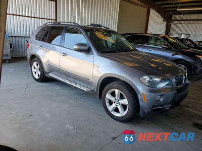 Czwarte zdjęcie samochodu z boku: 2008 BMW X5 3.0I VIN:5UXFE43578L004727 - miniatura