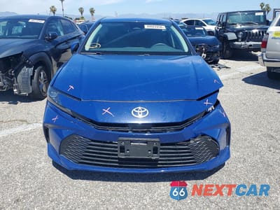 Piąte zdjęcie samochodu w środku: 2025 TOYOTA CAMRY LE VIN:4T1DAACK8SU033319 - miniatura