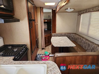 Zdjęcie 6 z 10 samochodu: 2018 KEYSTONE PASSPORT CAMPER VIN:4YDT26723JK410148 - miniatura