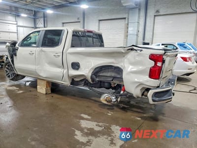 Drugie zdjęcie samochodu z przodu: 2026 CHEVROLET SILVERADO K1500 RST VIN:1GCUKEED4TZ251253 - miniatura