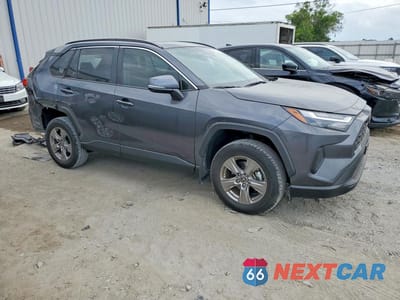 Czwarte zdjęcie samochodu z boku: 2024 TOYOTA RAV4 XLE VIN:2T3W1RFV7RC277057 - miniatura